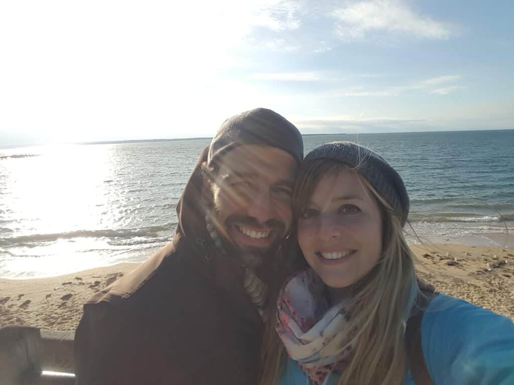 Mein Mann und ich in Australien am Strand